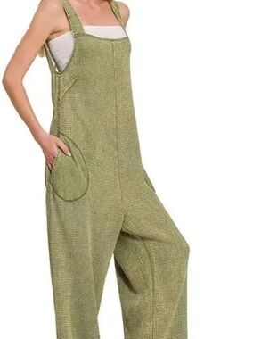 Zenana Double Gauze Wide Leg Washed Sage Green Overalls Size Small Oversized